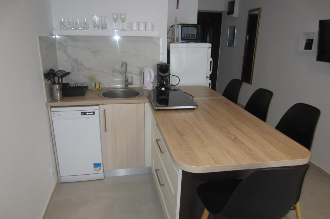 Apartman Valinor Miholascica Eksteriør billede
